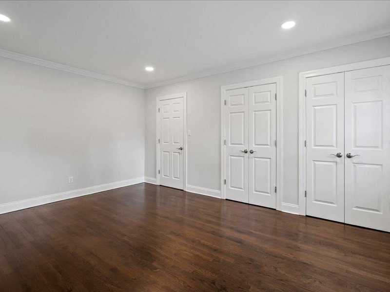 Gallery Photo 12